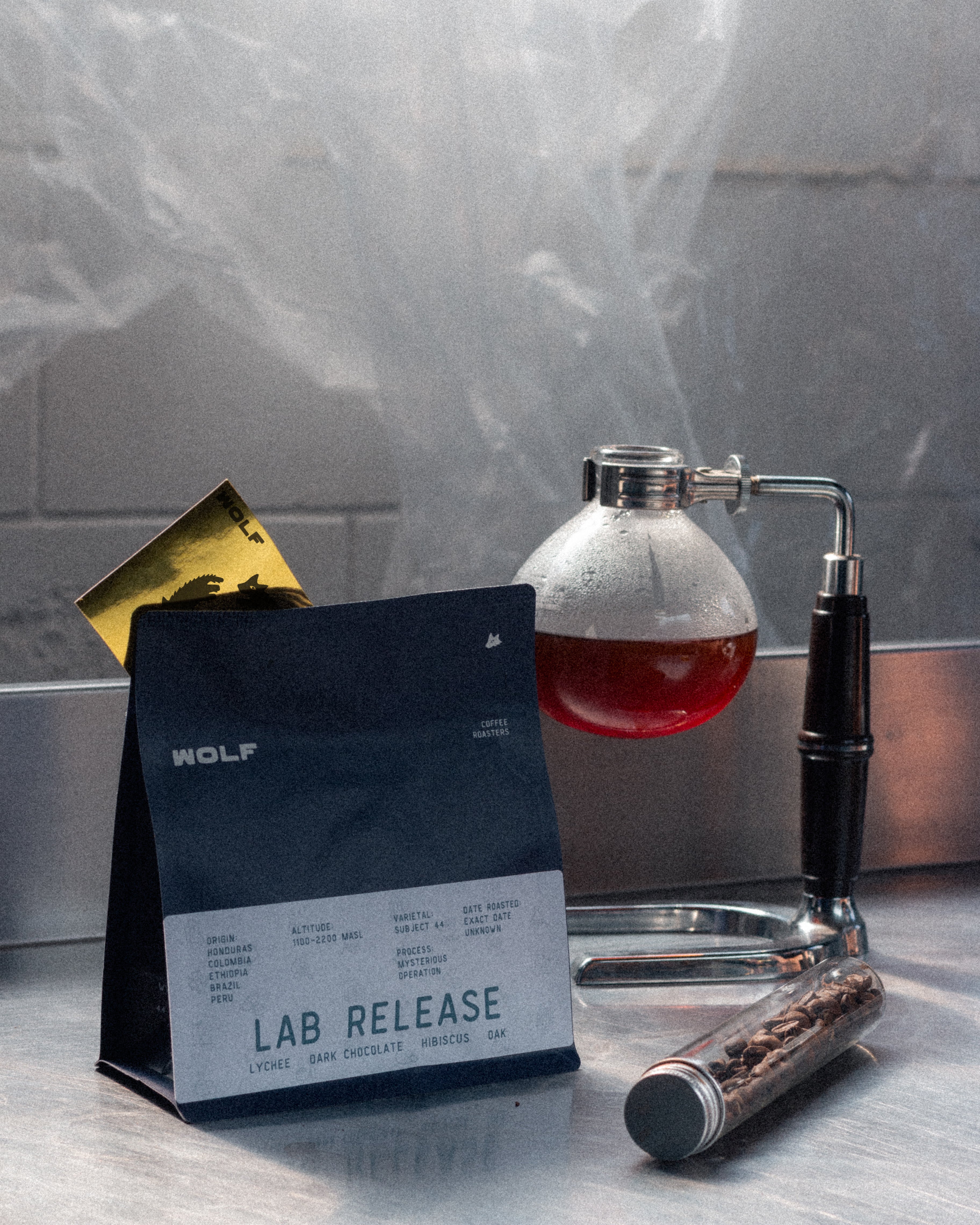 ISOLEE 『THE FANTASTIC RESEARCHES OF …』 Lab Release Blend – Wolf Coffee Roasters